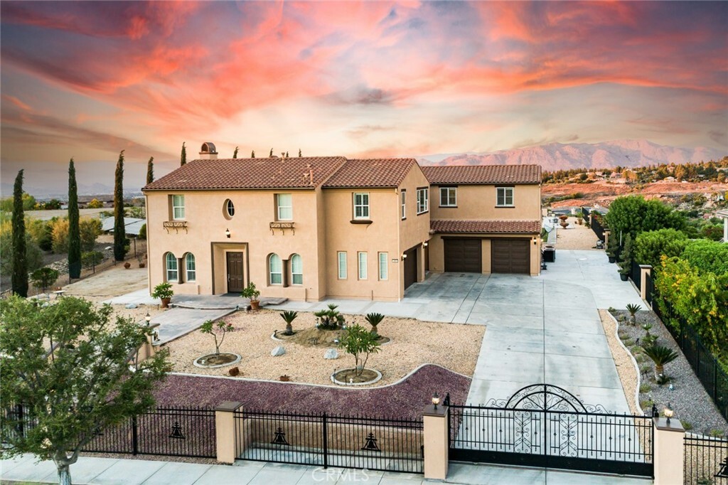 Property Photo: 445 Green Orchard CA 92506