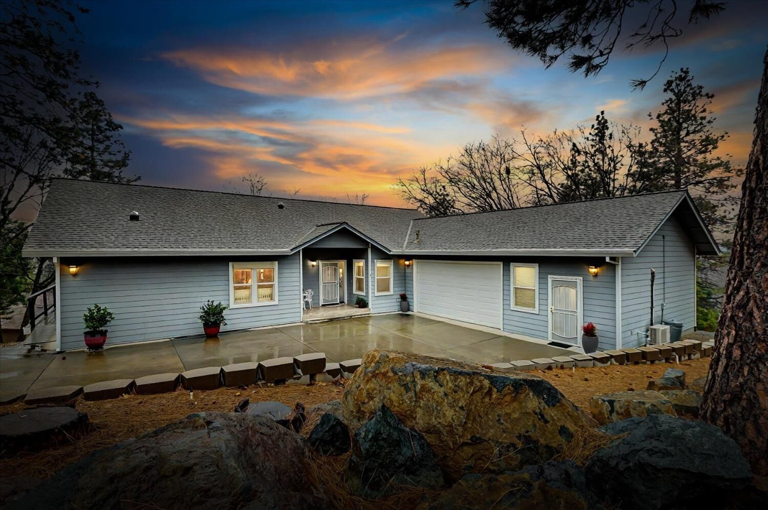 Property Photo: 17036 Alice Way CA 95949