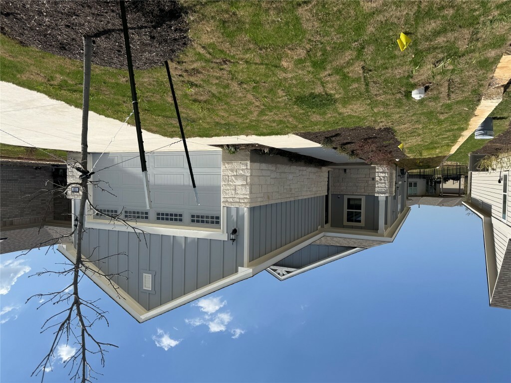 Property Photo: 105 Livewater Lane TX 78633