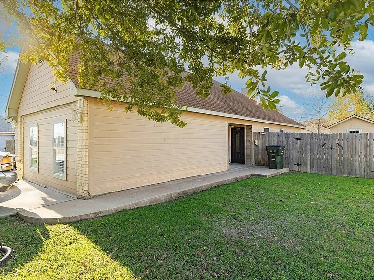 Property Photo:  123 Spring Branch Drive  TX 78640 