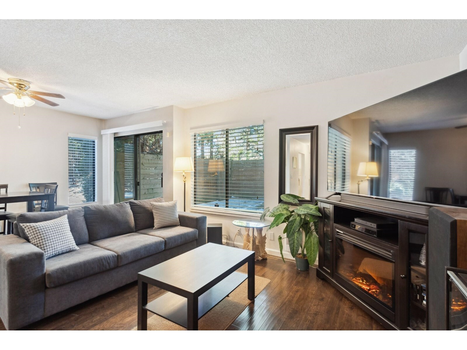Property Photo: 10620 150 200 BC V3R 7R9