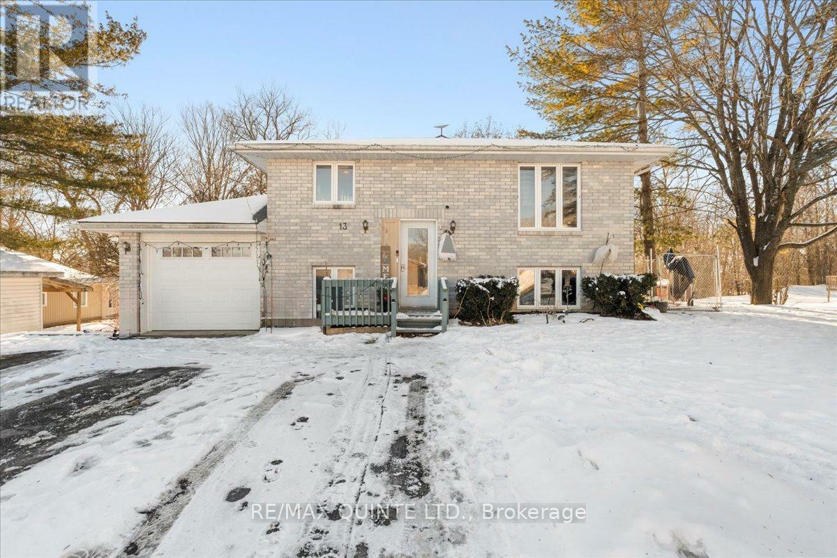 Property Photo: 13 Colborne Street ON K0K 2K0