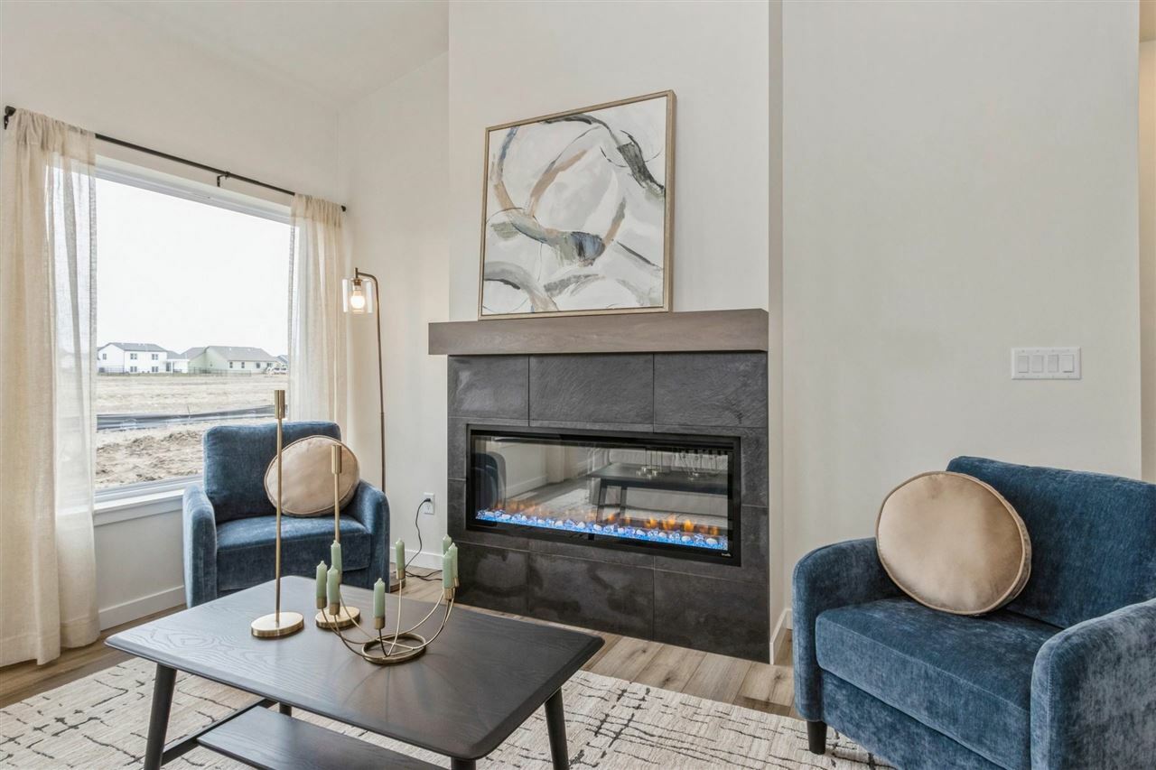Property Photo: 741 Kohl Drive IA 52317