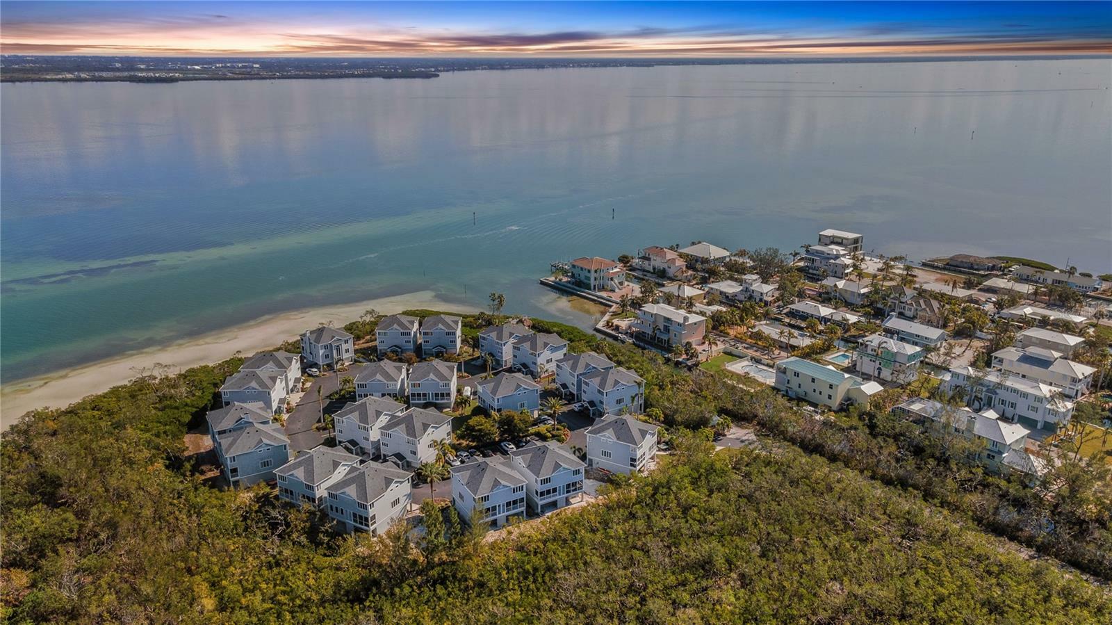 Property Photo: 858 Evergreen Way FL 34228
