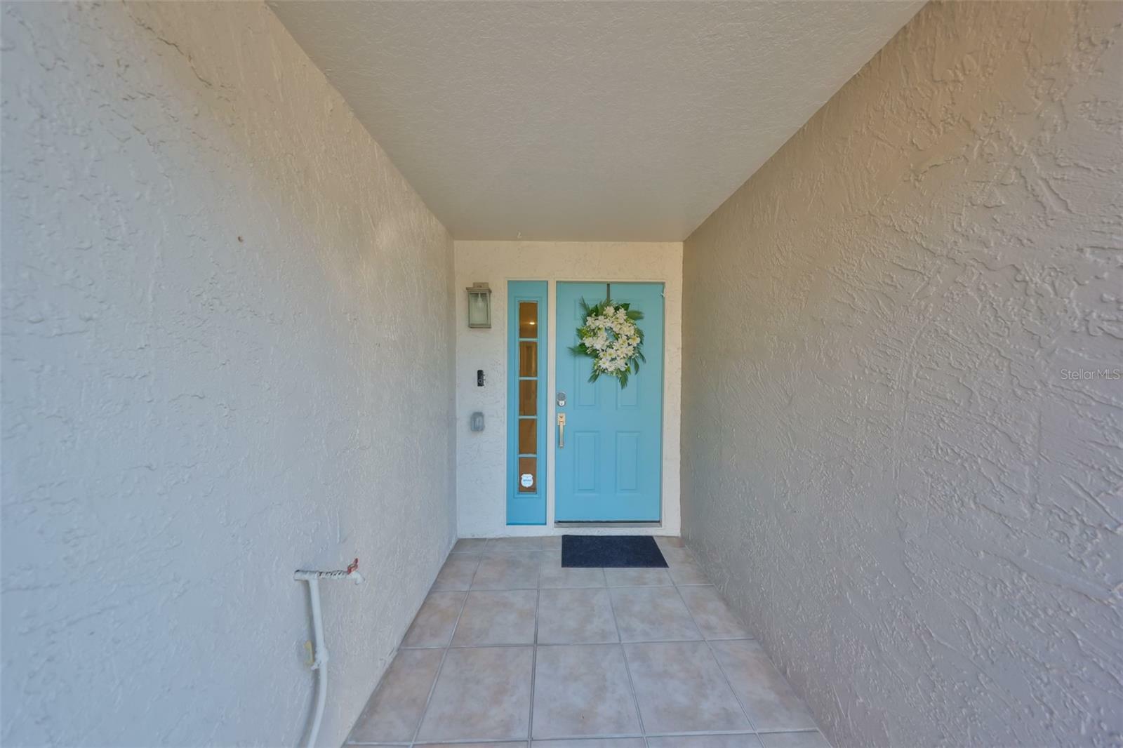 Property Photo:  521 Pinellas Bayway S 104  FL 33715 