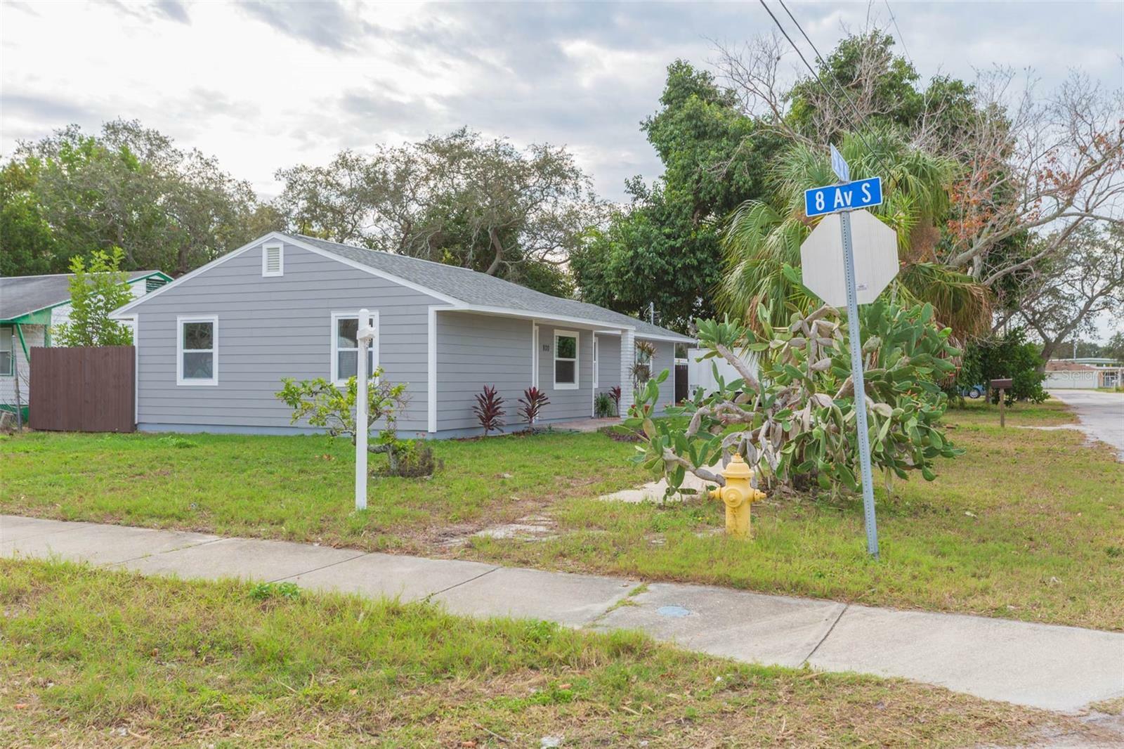 Property Photo:  800 51st Street S  FL 33707 