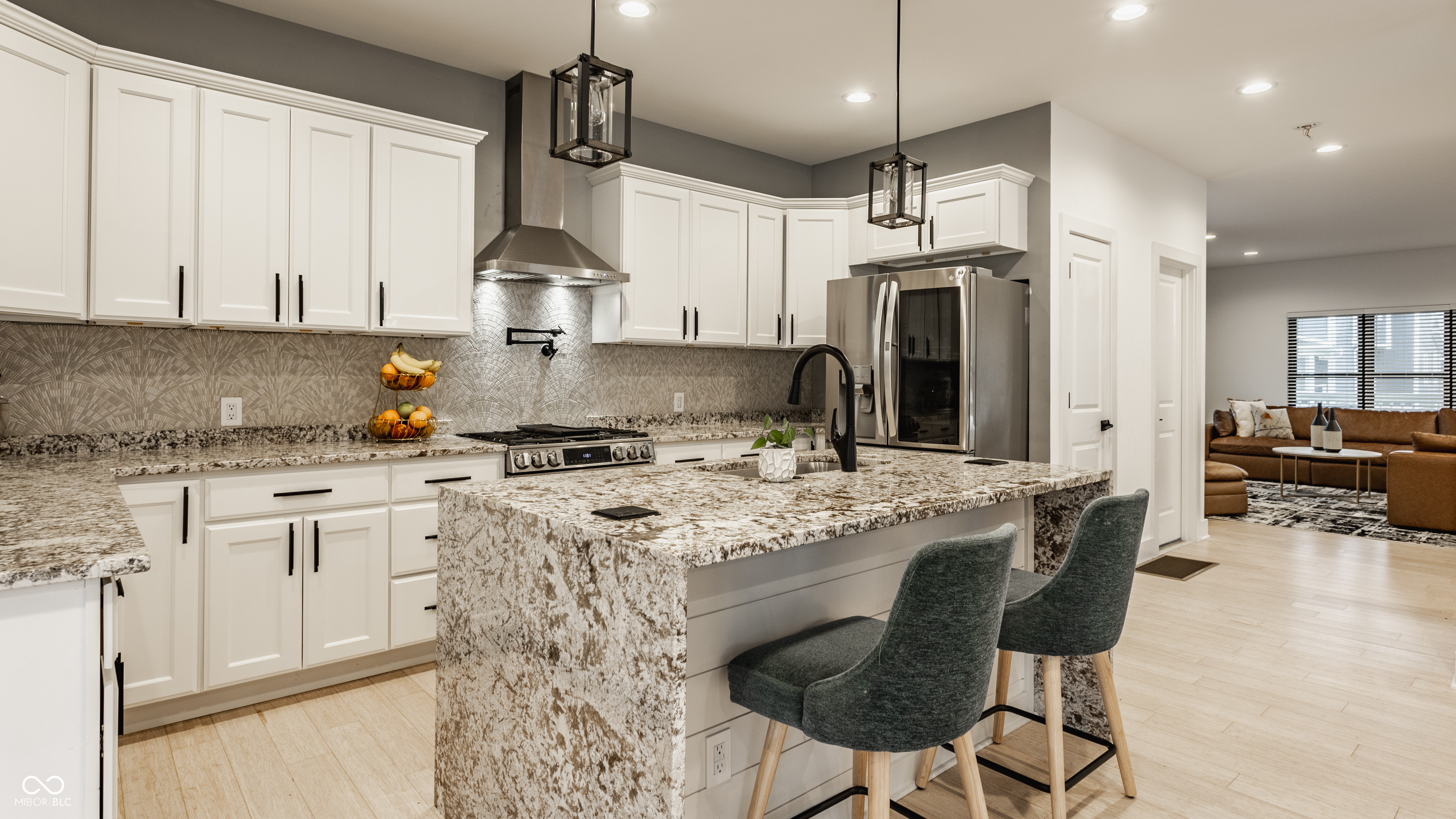 Property Photo: 1224 Keystone Avenue IN 46201