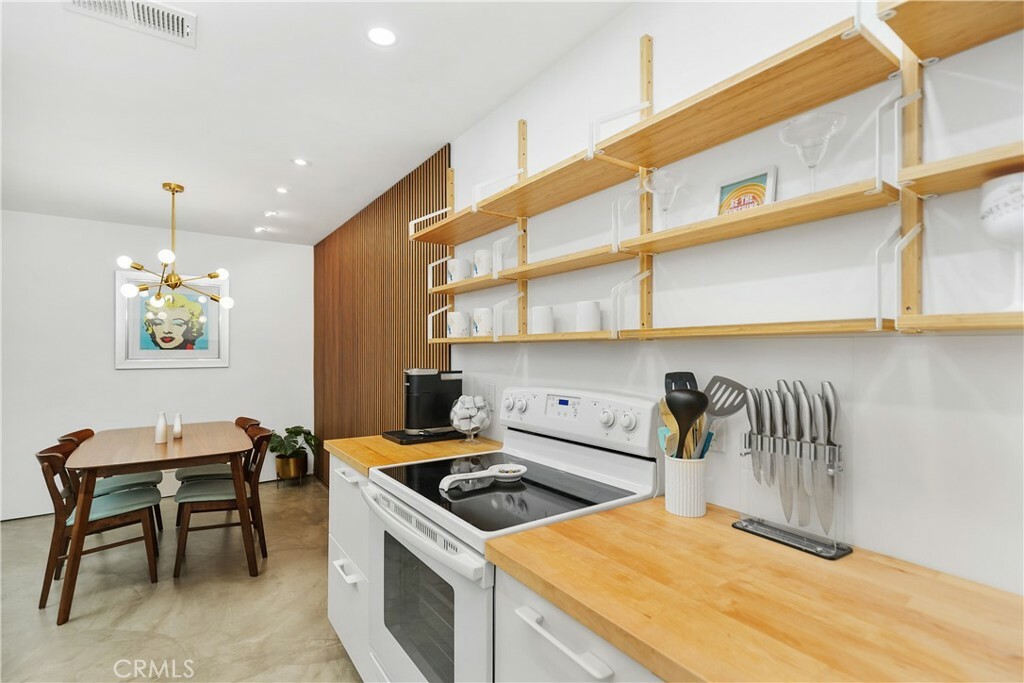 Property Photo: 2825 N Los Felices Road 114 CA 92262