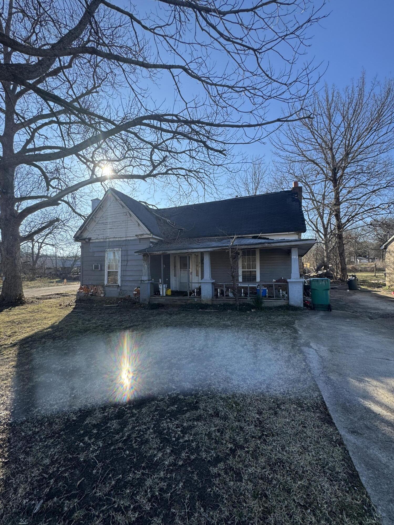 Property Photo: 203 E Washington MS 38860
