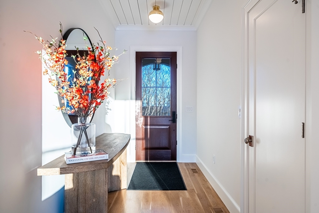 Property Photo:  10 Common Court  MA 02421 