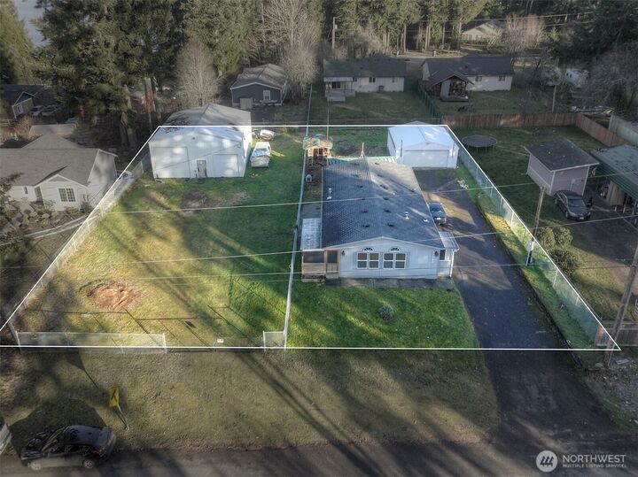 Property Photo:  11948  Sanford Street SE  WA 98589 