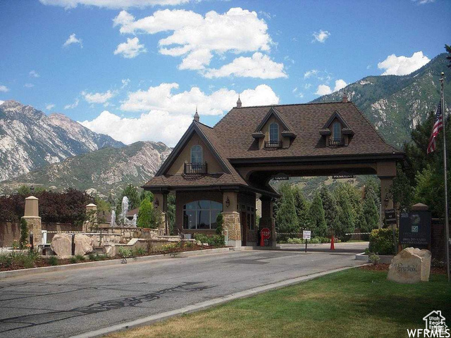 Property Photo: 6 E Bent Hollow Ln 1147 UT 84092