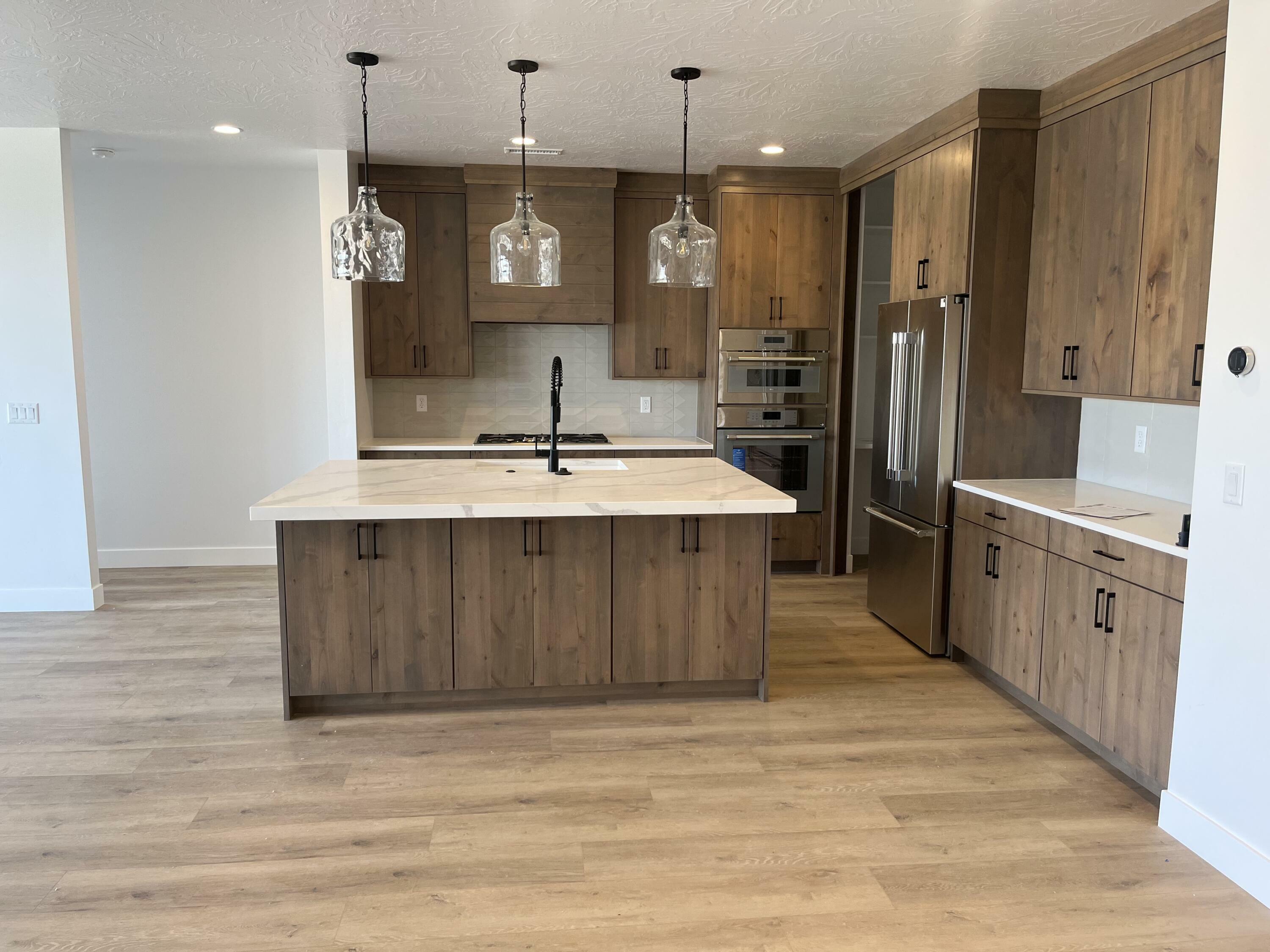 Property Photo: 591 S 1800 W UT 84737