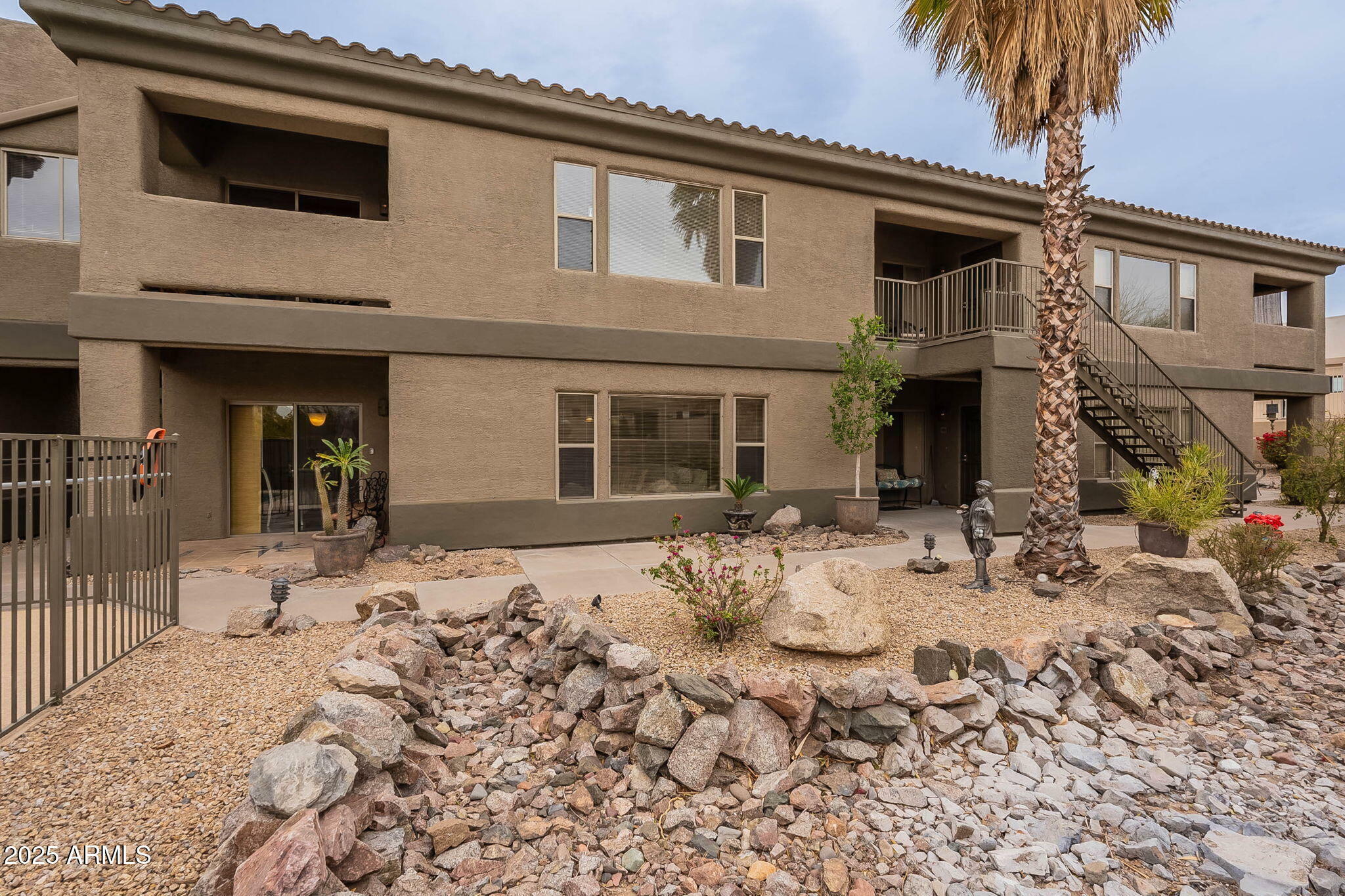 Property Photo:  16734 E La Montana Drive 103  AZ 85268 