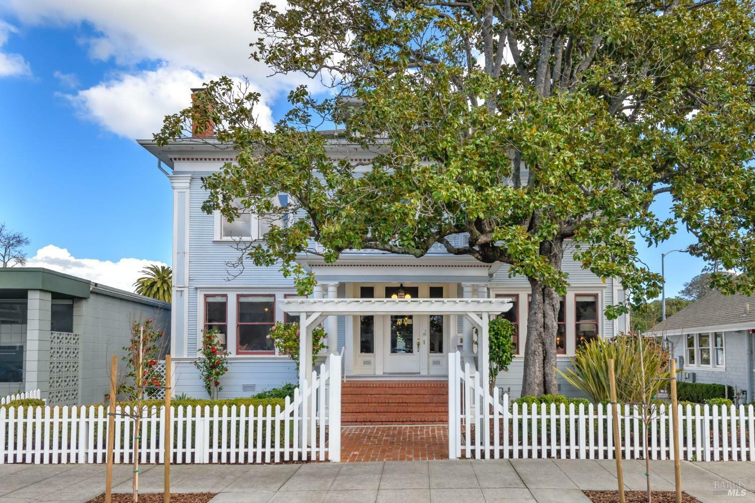Property Photo: 8 10 Keller Street CA 94952