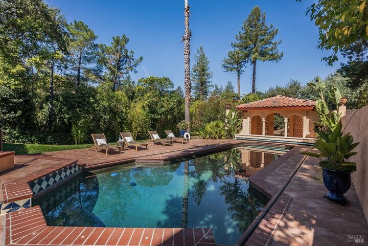 Property Photo:  107 Deer Hollow Road  CA 94960 