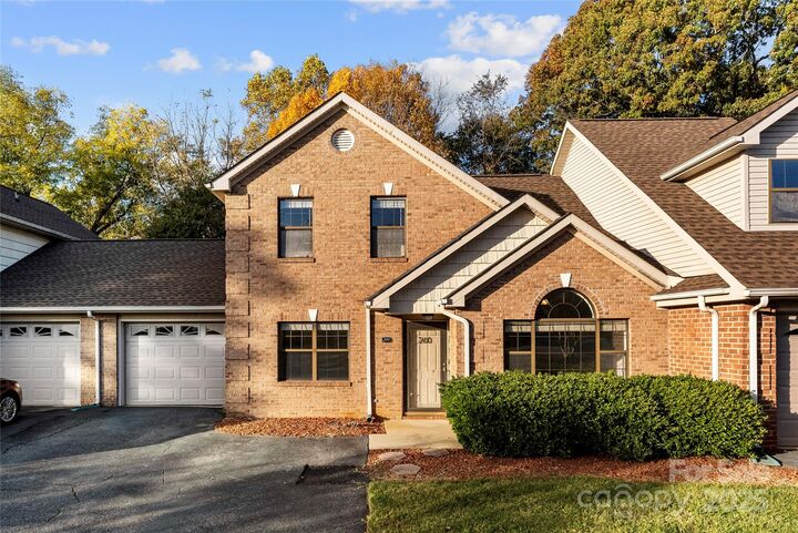 200 W 18th Street  Newton NC 28658 photo