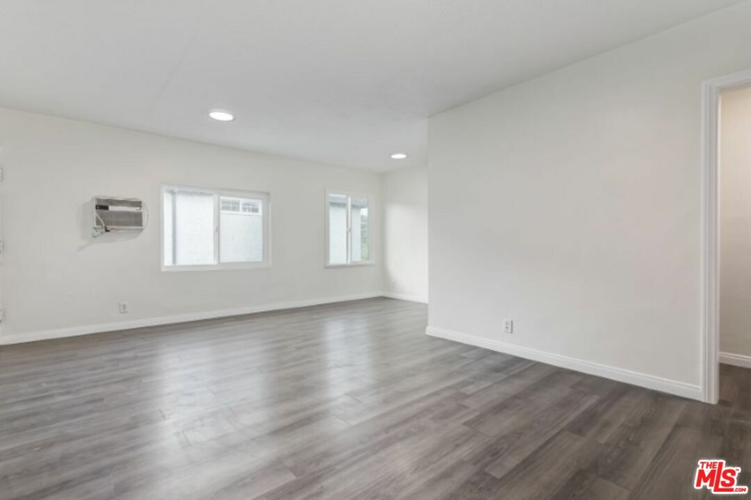 Property Photo:  3974  Sawtelle Blvd 5  CA 90066 