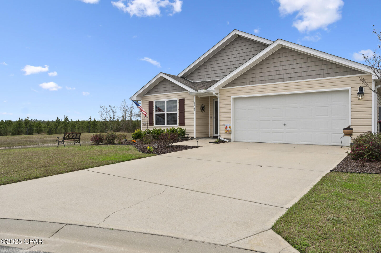 Property Photo: 4701 Windsor Park Lane FL 32404