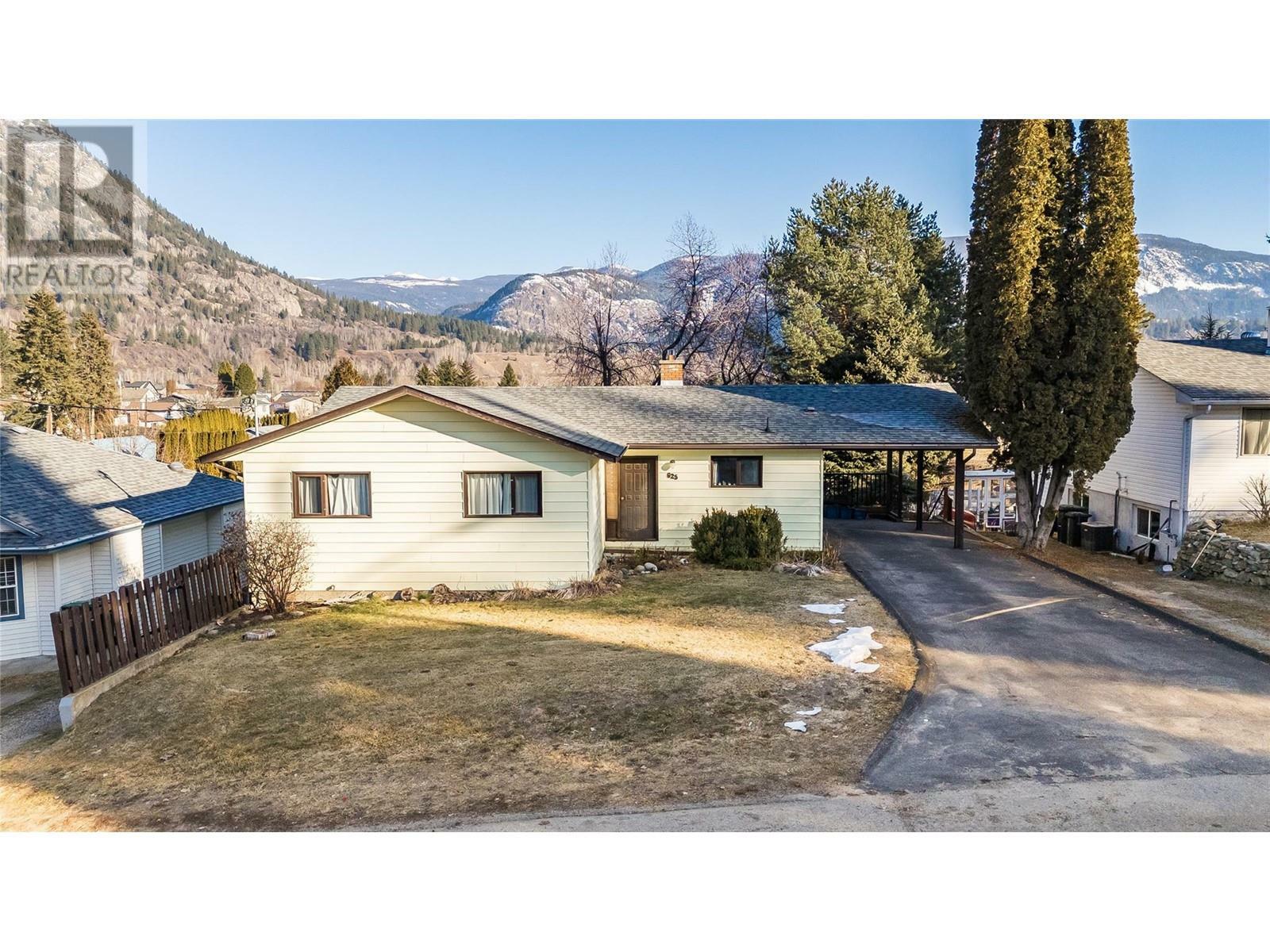 625 10th Avenue  Castlegar BC V1N 1K8 photo