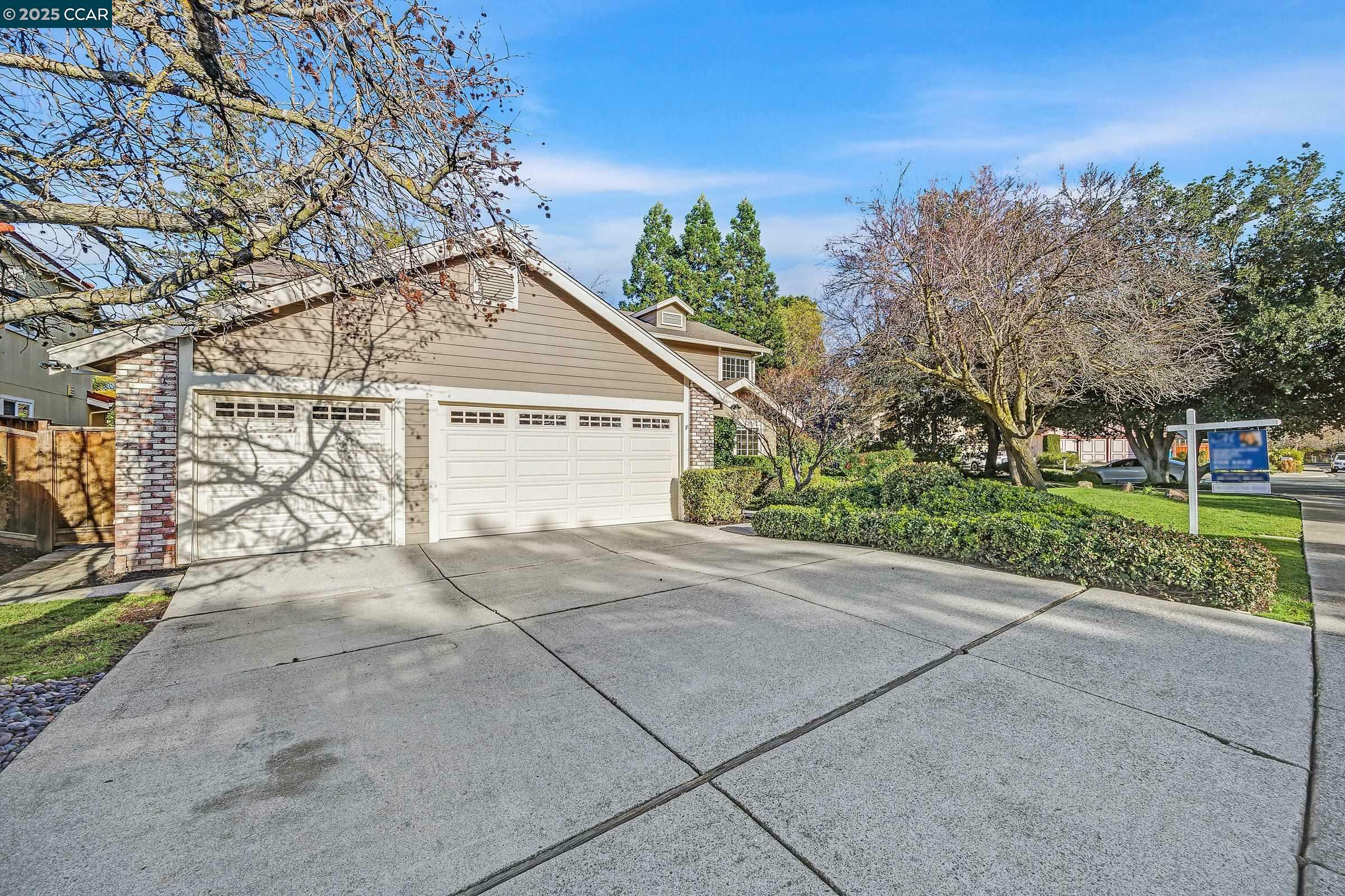 Property Photo:  1674 Stanmore Dr  CA 94523 