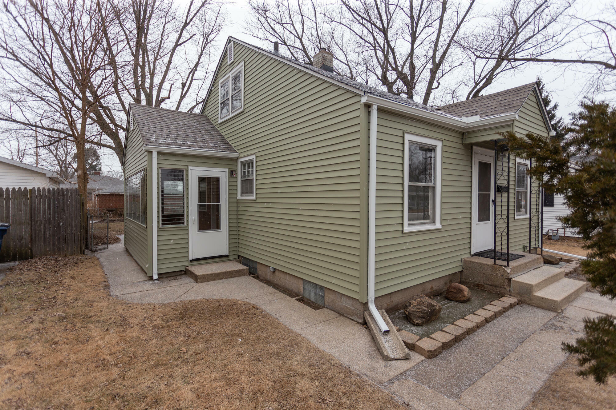 Property Photo:  1125 Maple Street  IN 46360 