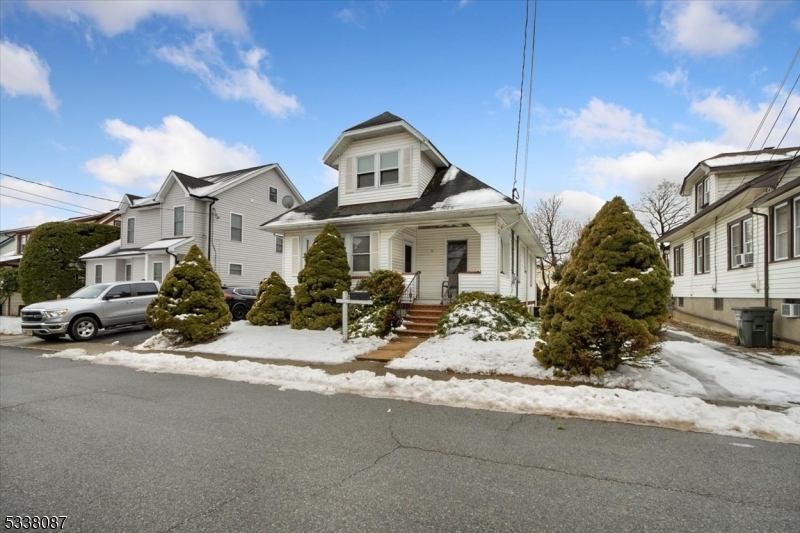 Property Photo: 9 Kitchell Ave NJ 07885