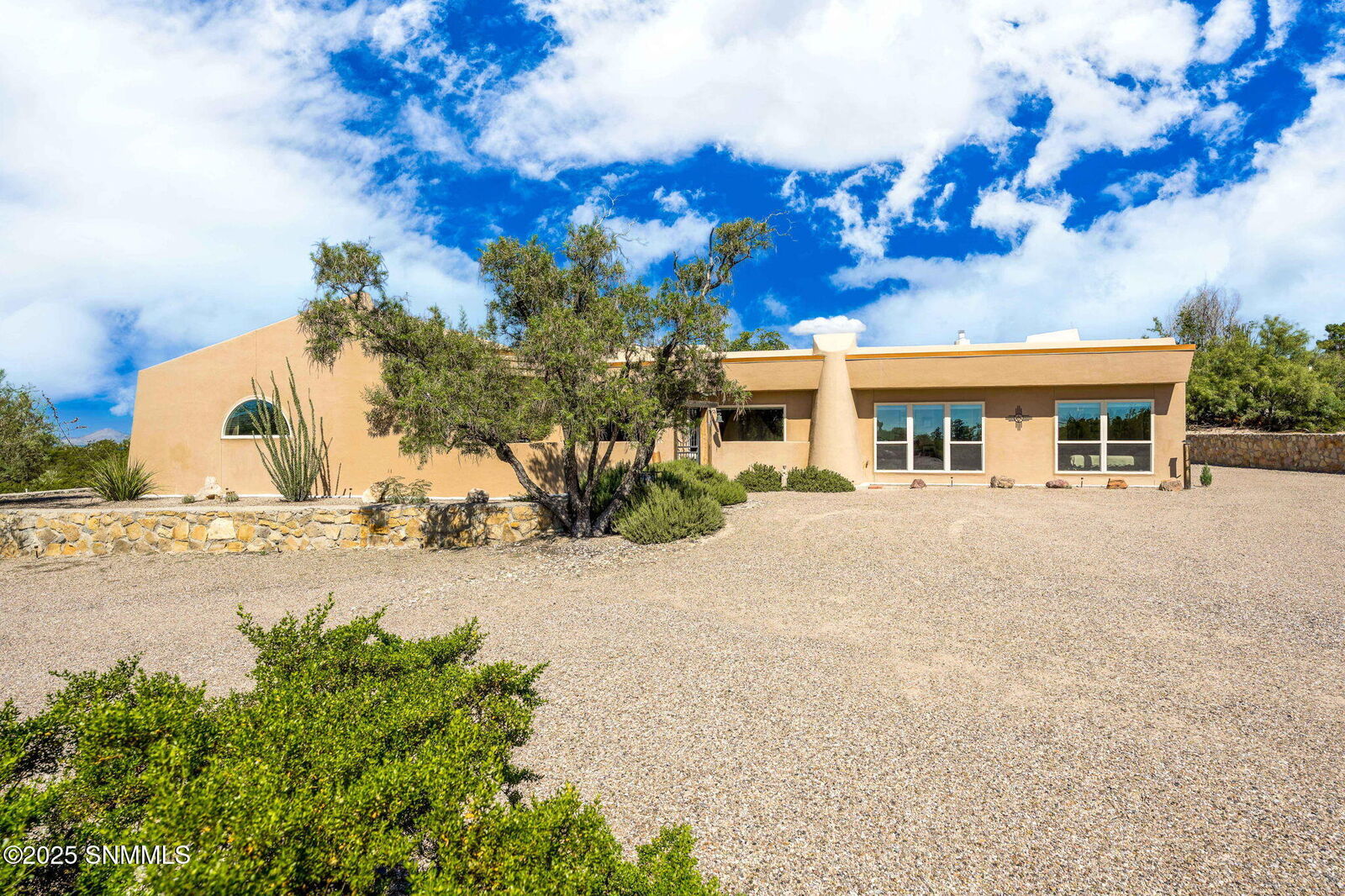 Property Photo:  4245 Senna Drive  NM 88011 