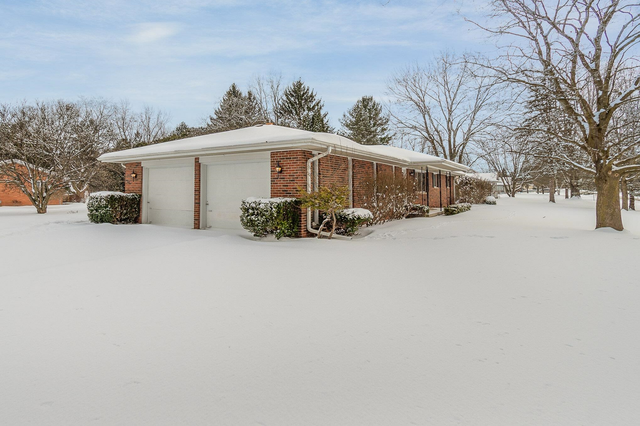 Property Photo:  8700 N Gleaner  MI 48623 