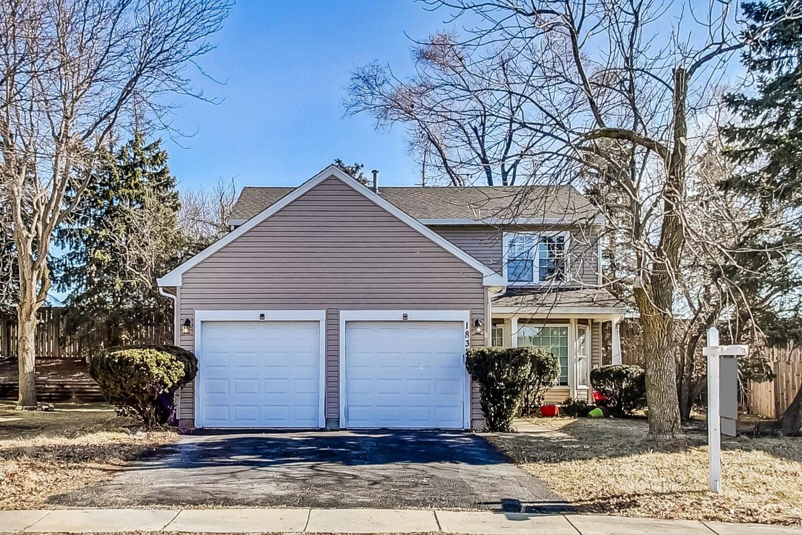 Property Photo:  1832 Isle Royal Lane  IL 60133 