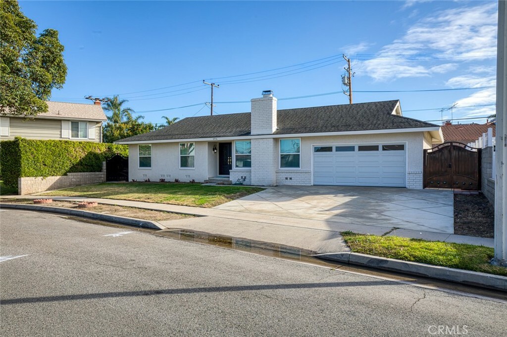 Property Photo:  8956 Swallow Avenue  CA 92708 