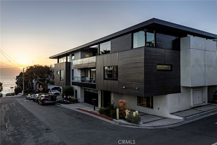 Property Photo:  405 26th Street  CA 90266 