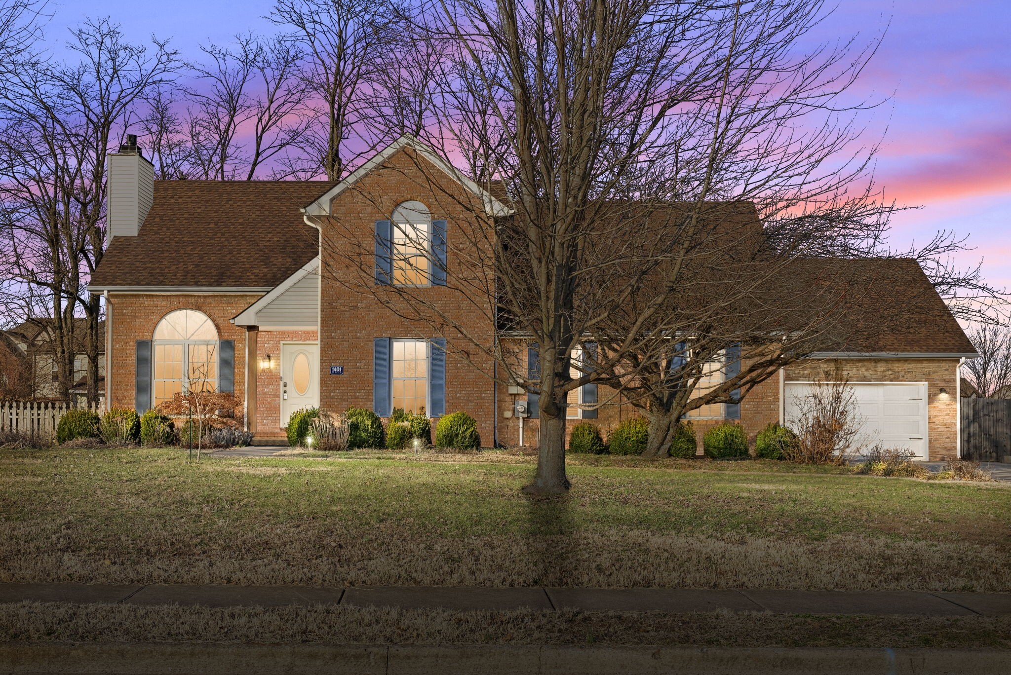 Property Photo:  1401 Dr Meade Ln  TN 37042 