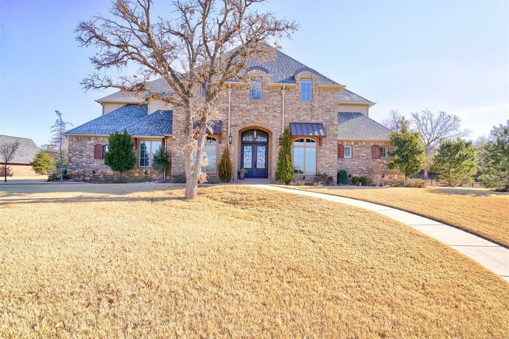 Property Photo: 4624 Abbey Circle OK 73034