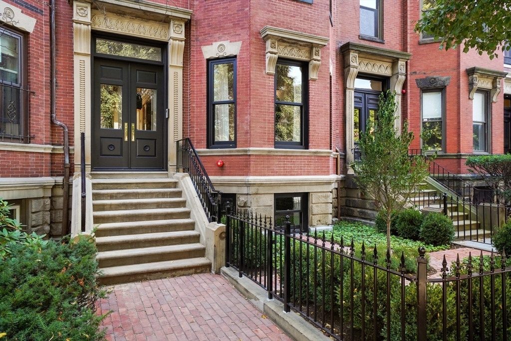 352 Marlborough Street  Boston MA 02115 photo