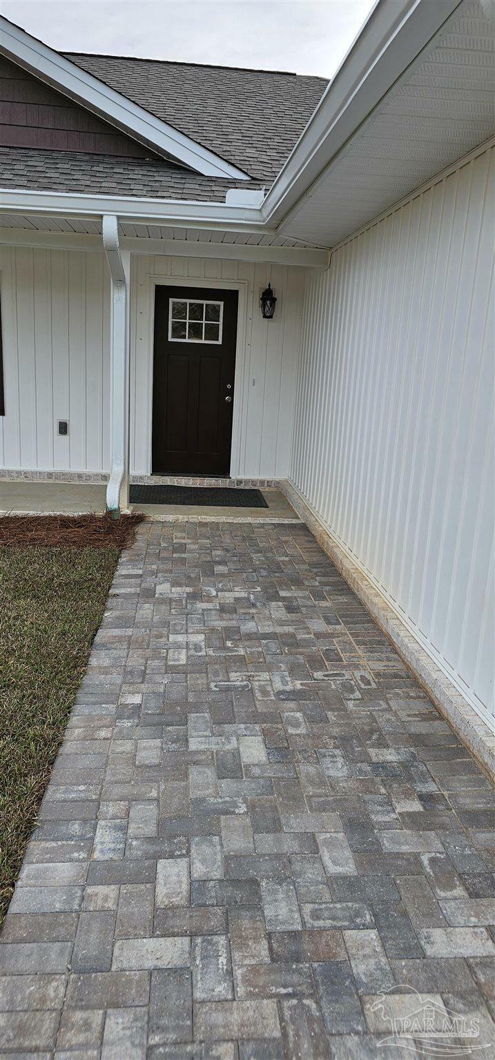 Property Photo:  295 W Kingsfield Rd  FL 32533 