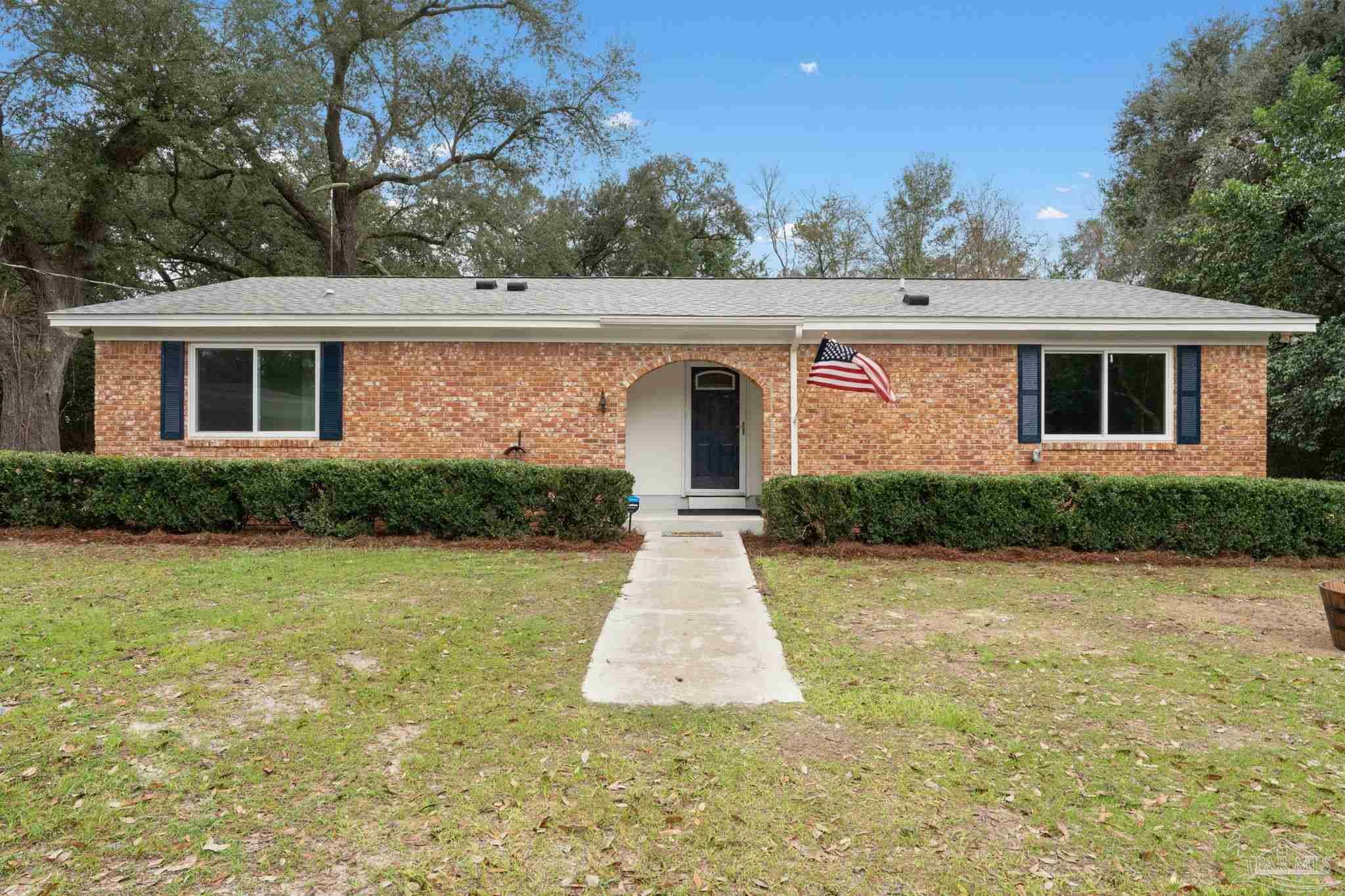 Property Photo:  3210 Milford Rd  FL 32526 