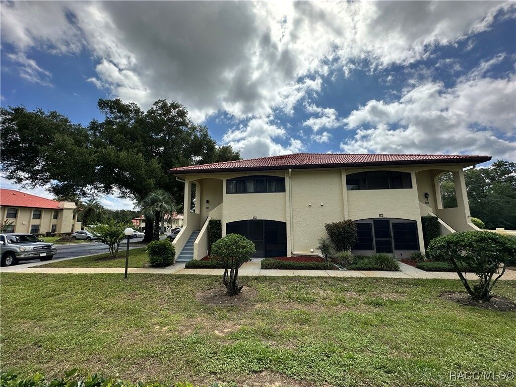 Property Photo: 2356 Forest Drive FL 34453