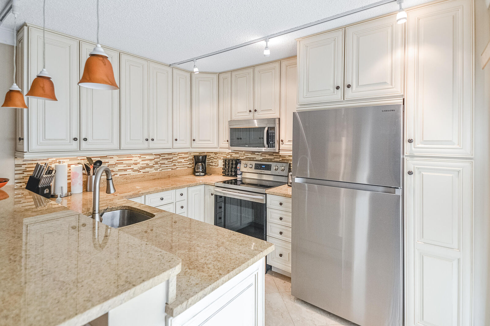 Property Photo:  1718 17th Court  FL 33477 