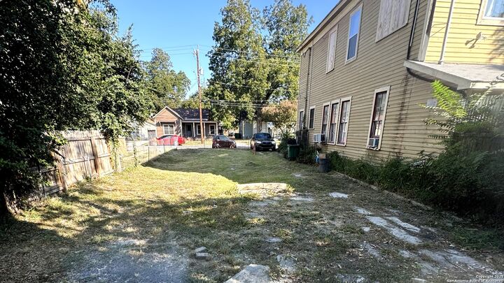 Property Photo: 710 Marshall St TX 78212