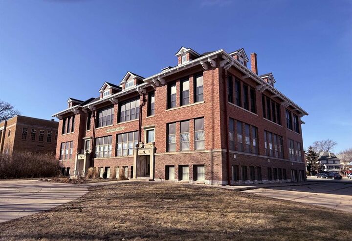 Property Photo: 116 Swift Street 204 WI 53534