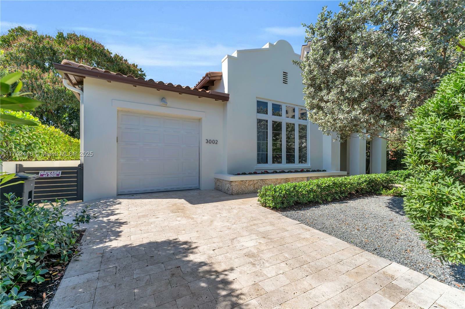 Property Photo:  3002 Coconut Grove Dr  FL 33134 