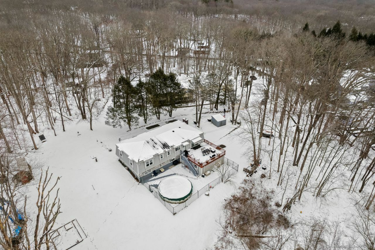 Property Photo:  118 Hart Road  CT 06437 