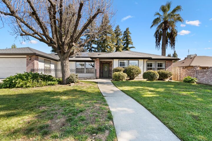1844 S Bradley Street  Visalia CA 93292 photo