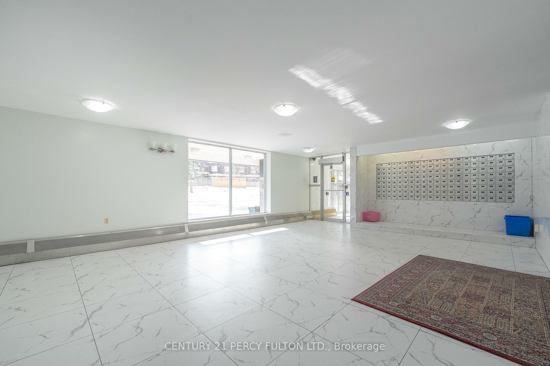 Photo de la propriété:  100 Dundalk Drive 212  ON M1P 4V2 