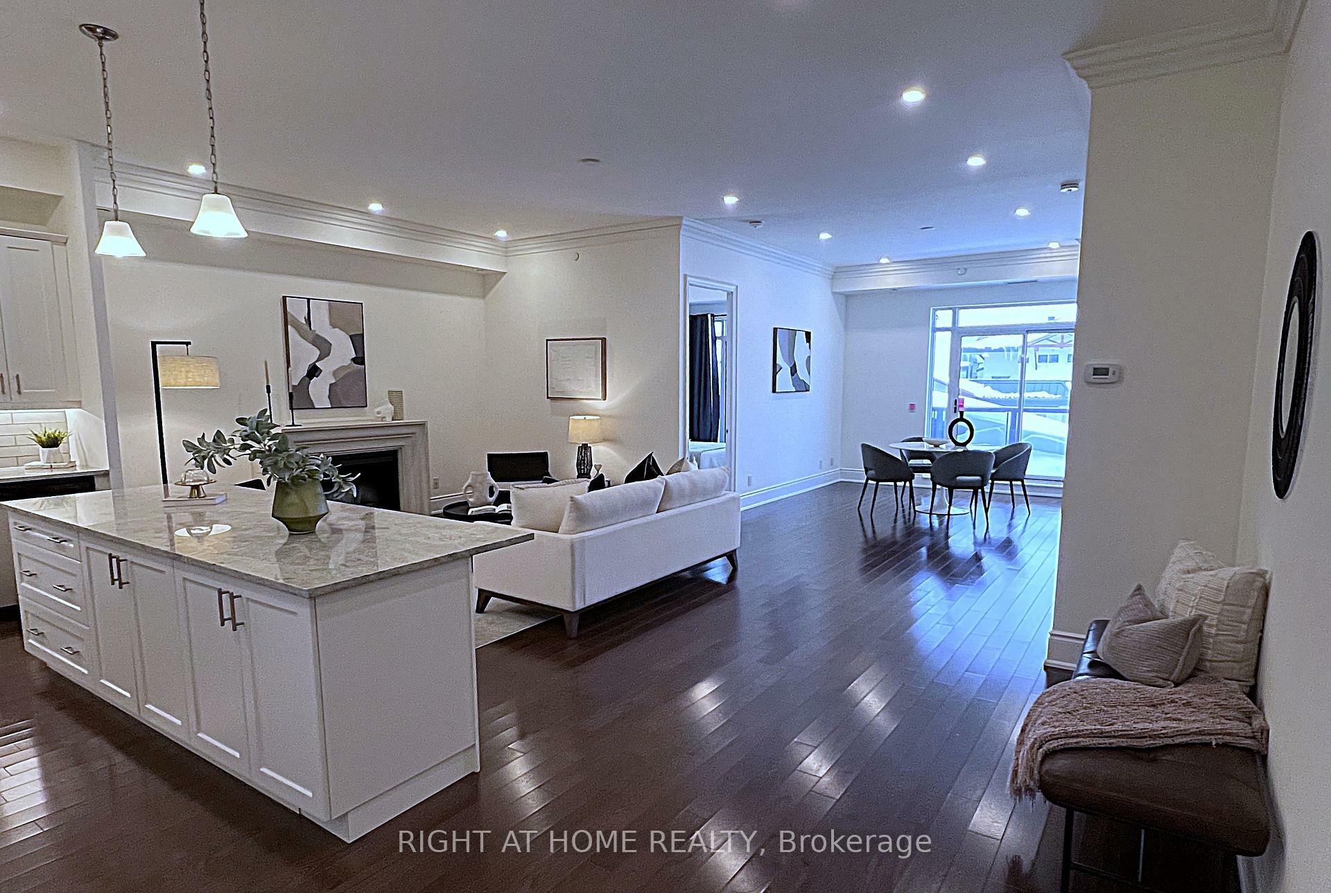 Photo de la propriété: 90 Orchard Point Road 705 ON L3V 8K4