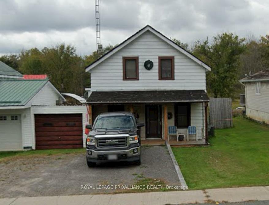 Property Photo: 31 O'Brien Street ON K0K 2M0