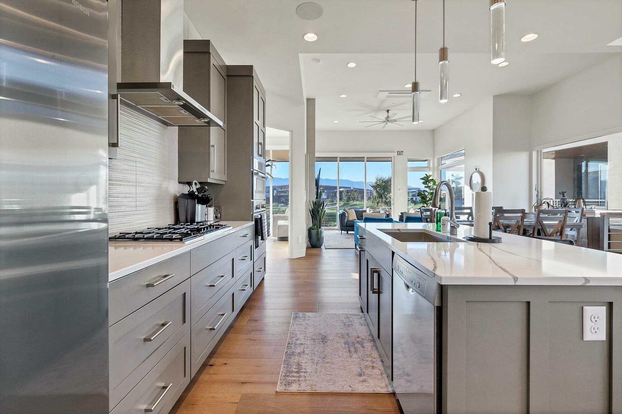Property Photo: 1478 W Torrey Pines Rd UT 84737