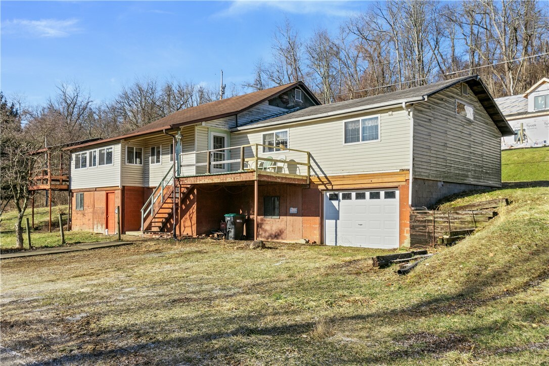 Property Photo: 48 Vesta St PA 15429