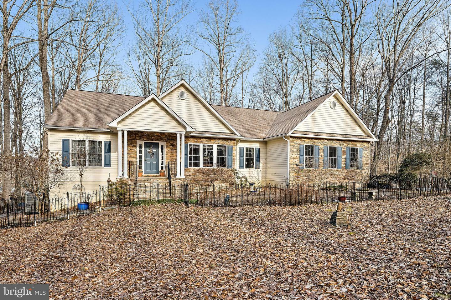 Property Photo:  10617 Mystic Point Drive  VA 22407 